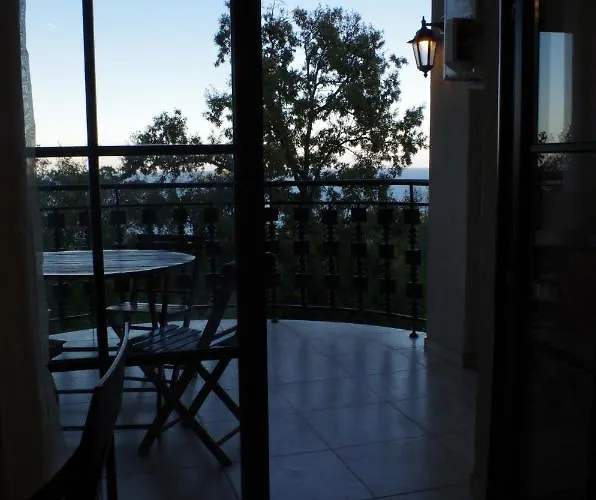 Beautiful 1st-line Seaview Private In The Cliff Obzor