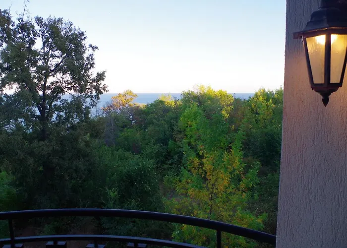 Apartment Beautiful 1st-line Seaview Private In The Cliff