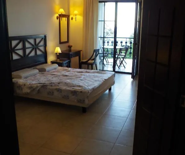 Beautiful 1st-line Seaview Private In The Cliff *