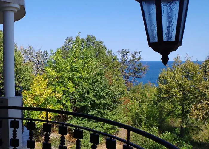 Beautiful 1st-line Seaview Private In The Cliff Obzor